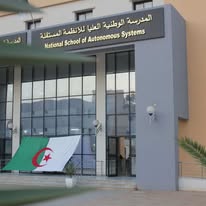 شعار المدرسة